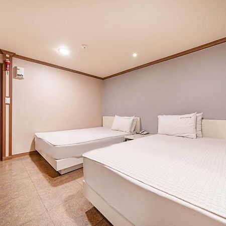 Top Motel Busan Esterno foto
