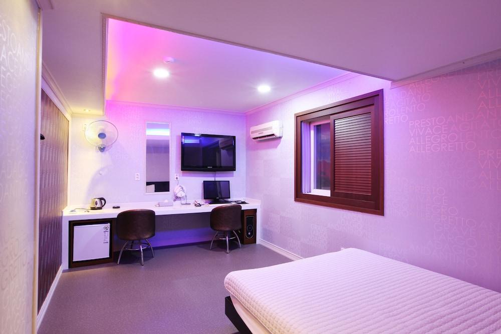Top Motel Busan Esterno foto
