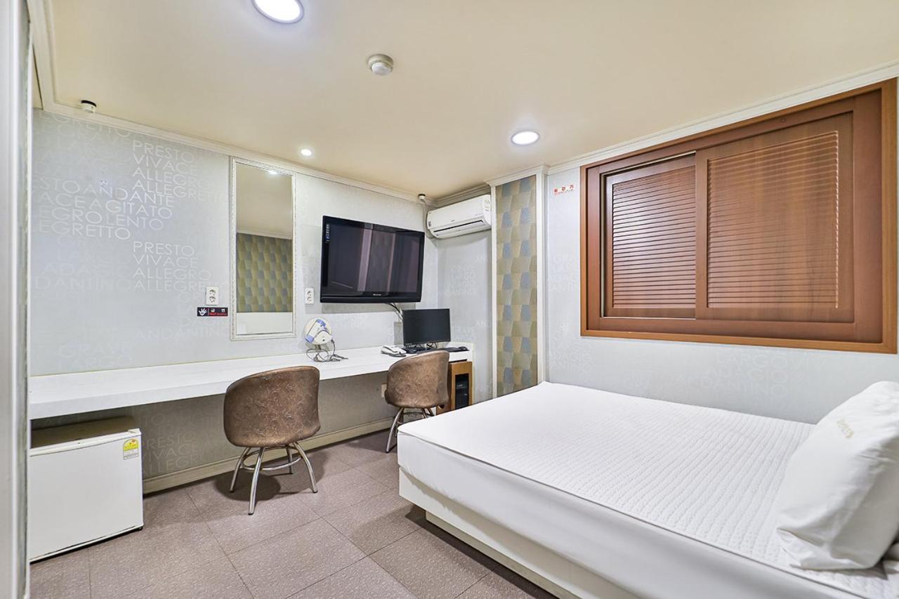 Top Motel Busan Esterno foto